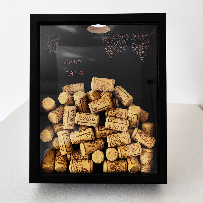 Red Wine Cork Display Frame Wo - Vintage Collectible Bottles recensie en prijs