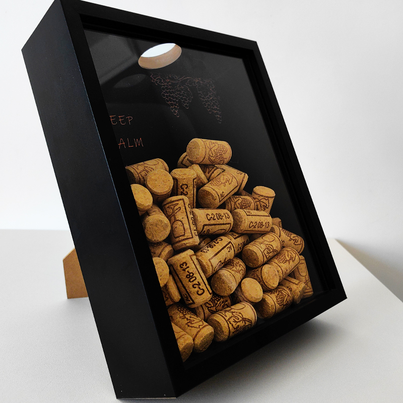 Red Wine Cork Display Frame Wo - Vintage Collectible Bottles recensie en prijs