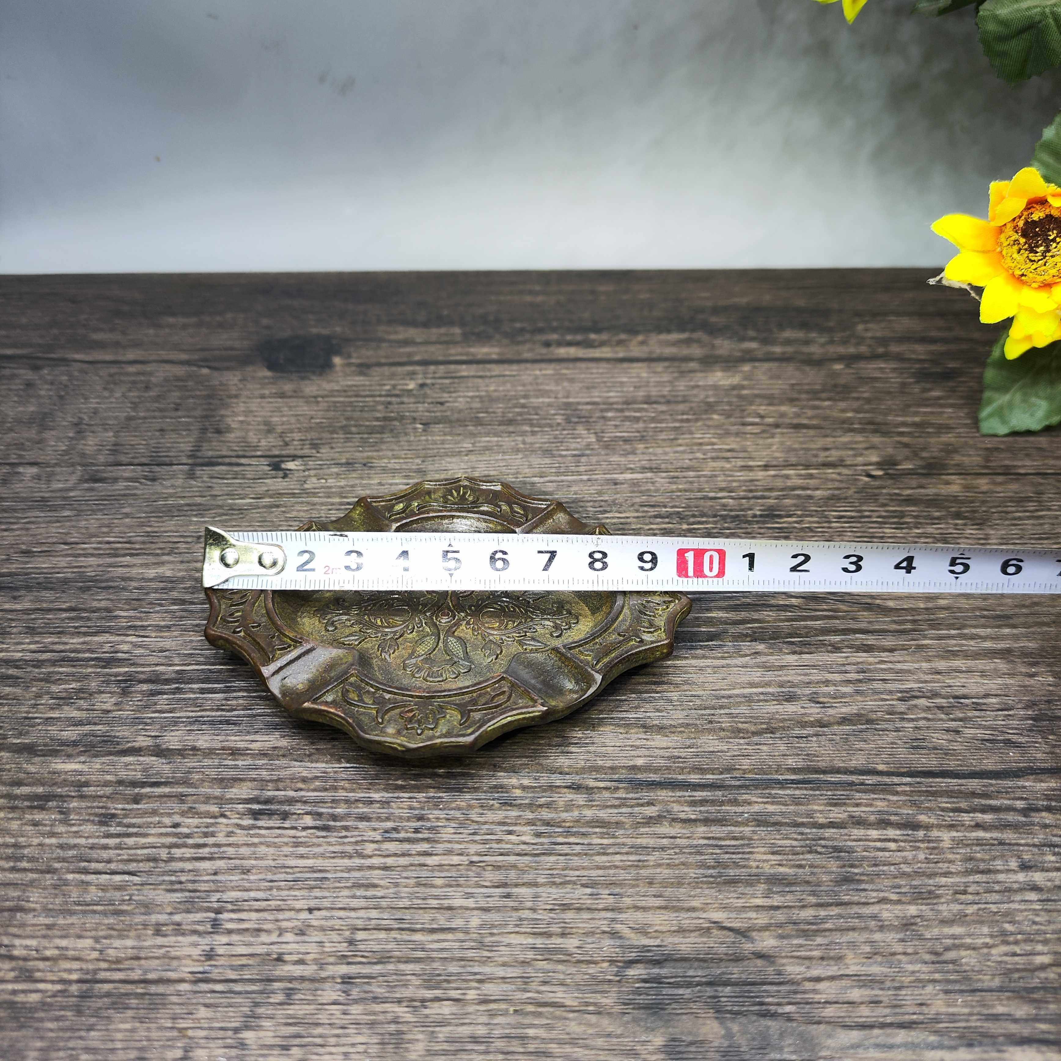 Vintage Brass Flower Rich Patt - Vintage Collectible Ashtrays recensie en prijs