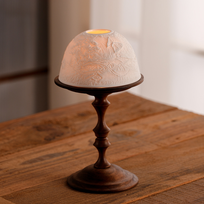 Vintage Walnut Candle Holder w - Collectible Vintage Matches recensie en prijs