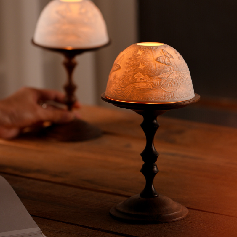 Vintage Walnut Candle Holder w - Collectible Vintage Matches recensie en prijs