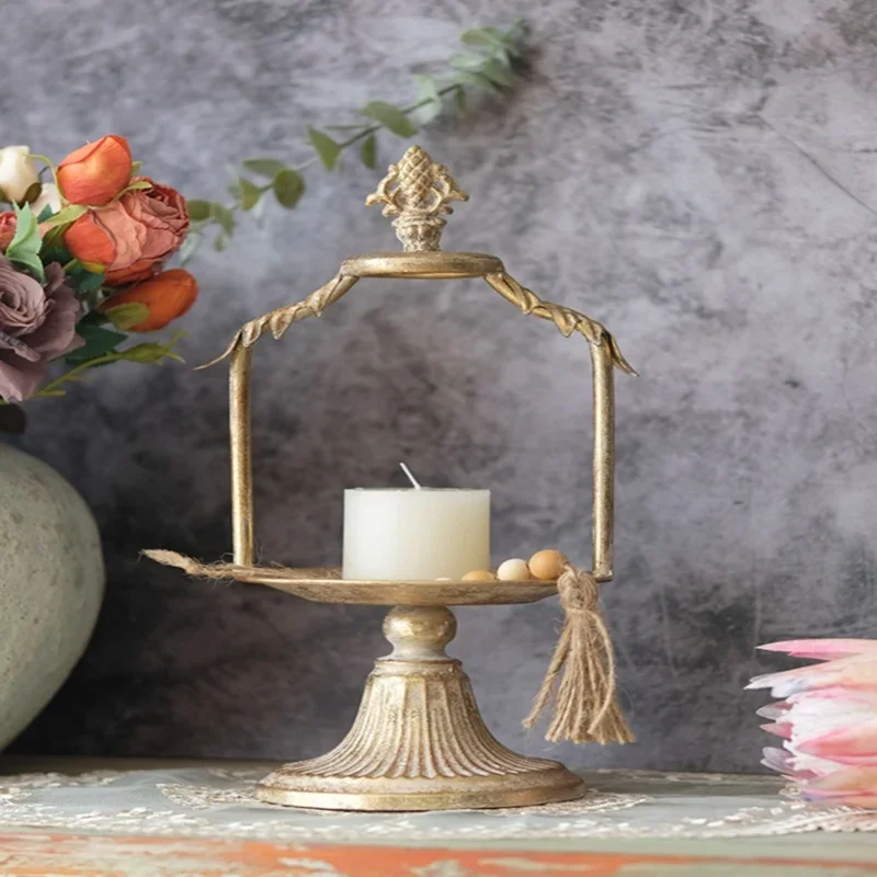 French Style High Legged Iron  - Collectible Vintage Matches recensie en prijs