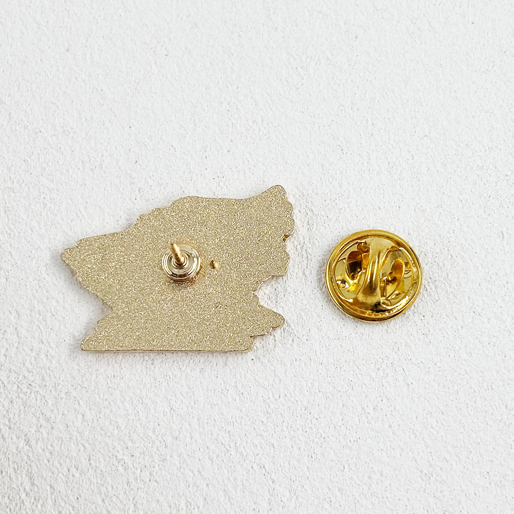 Fanged Wolf Metal Brooch, Dark - Vintage Collectible Clothing recensie en prijs