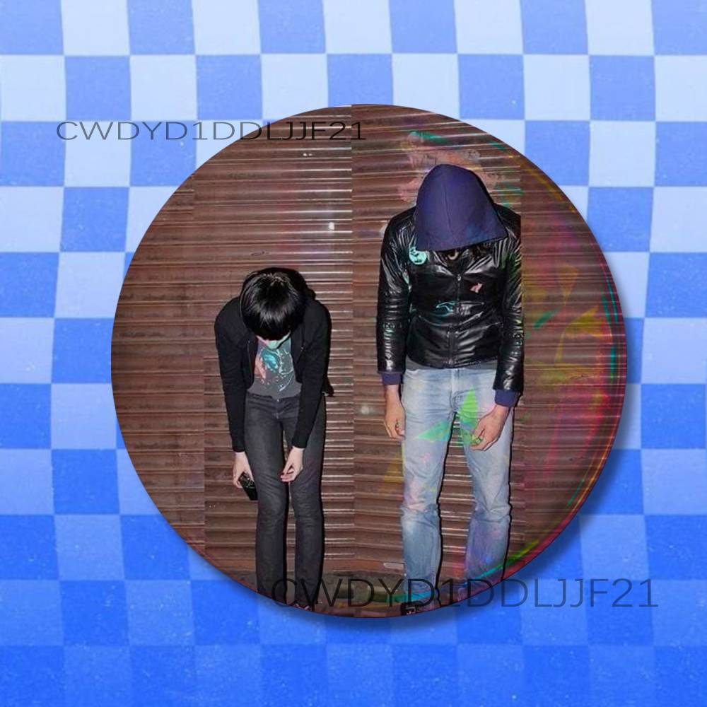 C-Crystal Castles Band Amnesty - Collectible Vintage Brooches recensie en prijs